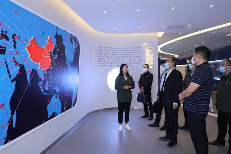 “访企拓岗促就业”系列活动—我校党委书记马书臣带队赴恒星科技考察交流