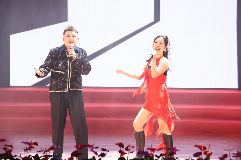 8. 爱的恰恰 (2).jpg