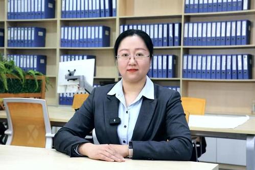 祝利芳.jpg 祝利芳.jpg